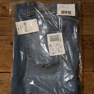 AB SOLUTION ITTY BITTY BOOT CUR JEANS SIZE 10